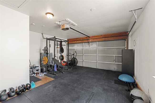 Building Photo - 3101 Hailey Ln