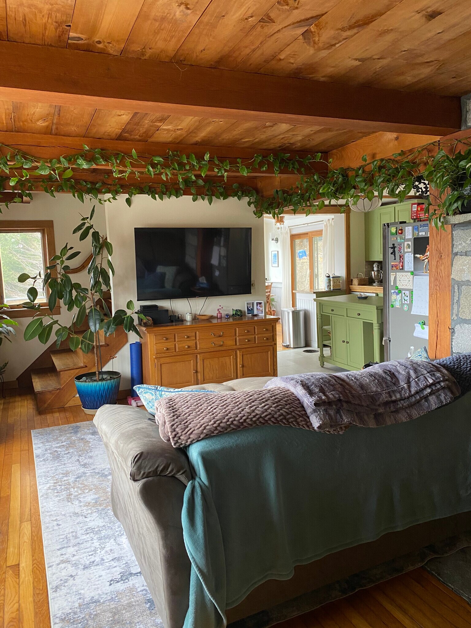 Building Photo - 326 Reservoir Dr