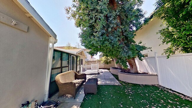 Building Photo - 6851 Via Angelina Dr