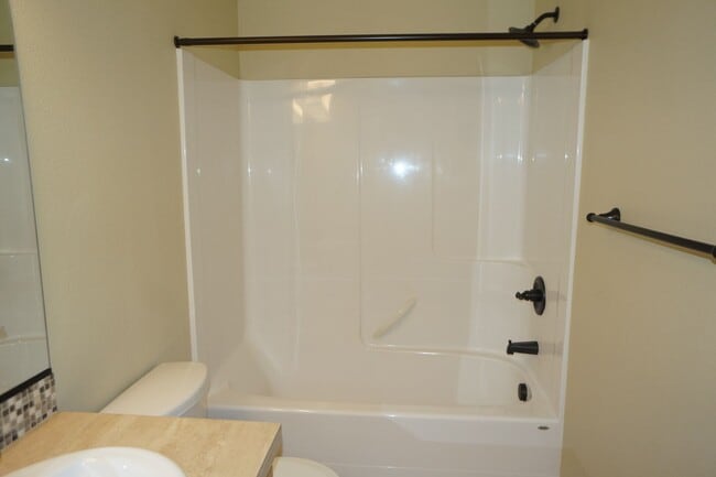 Building Photo - NE Piedmont 3-bedroom Beauty!