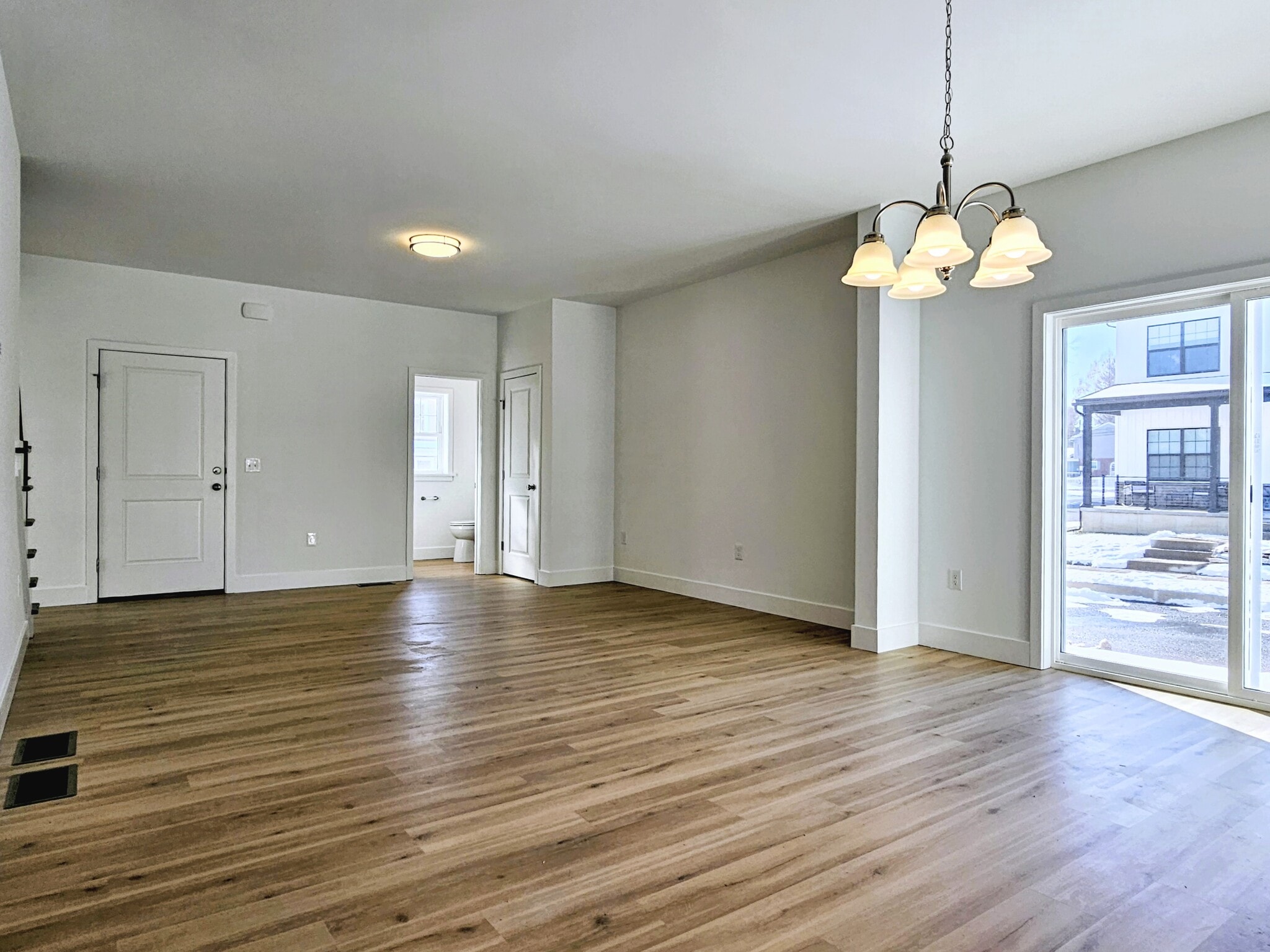 Building Photo - 394 Hensley St