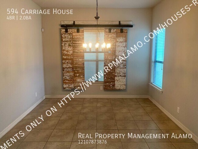 Building Photo - 594 Carriage House