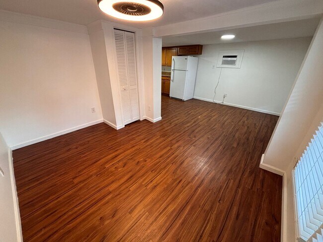 Building Photo - Move-In Ready! Walk to Flagler College & Historic Downtown | 1BR Available Now