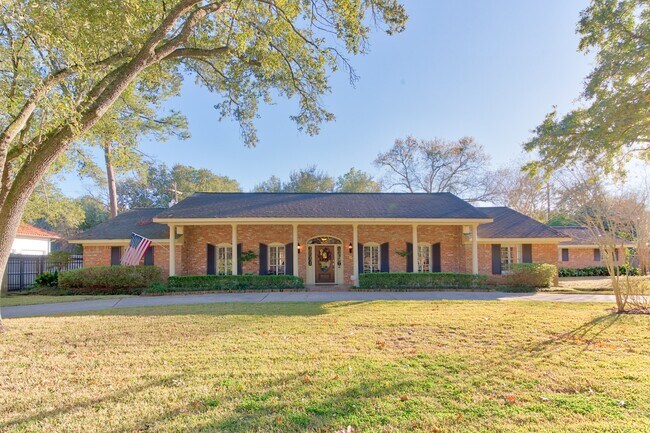 Building Photo - 11407 S Chestwood Dr