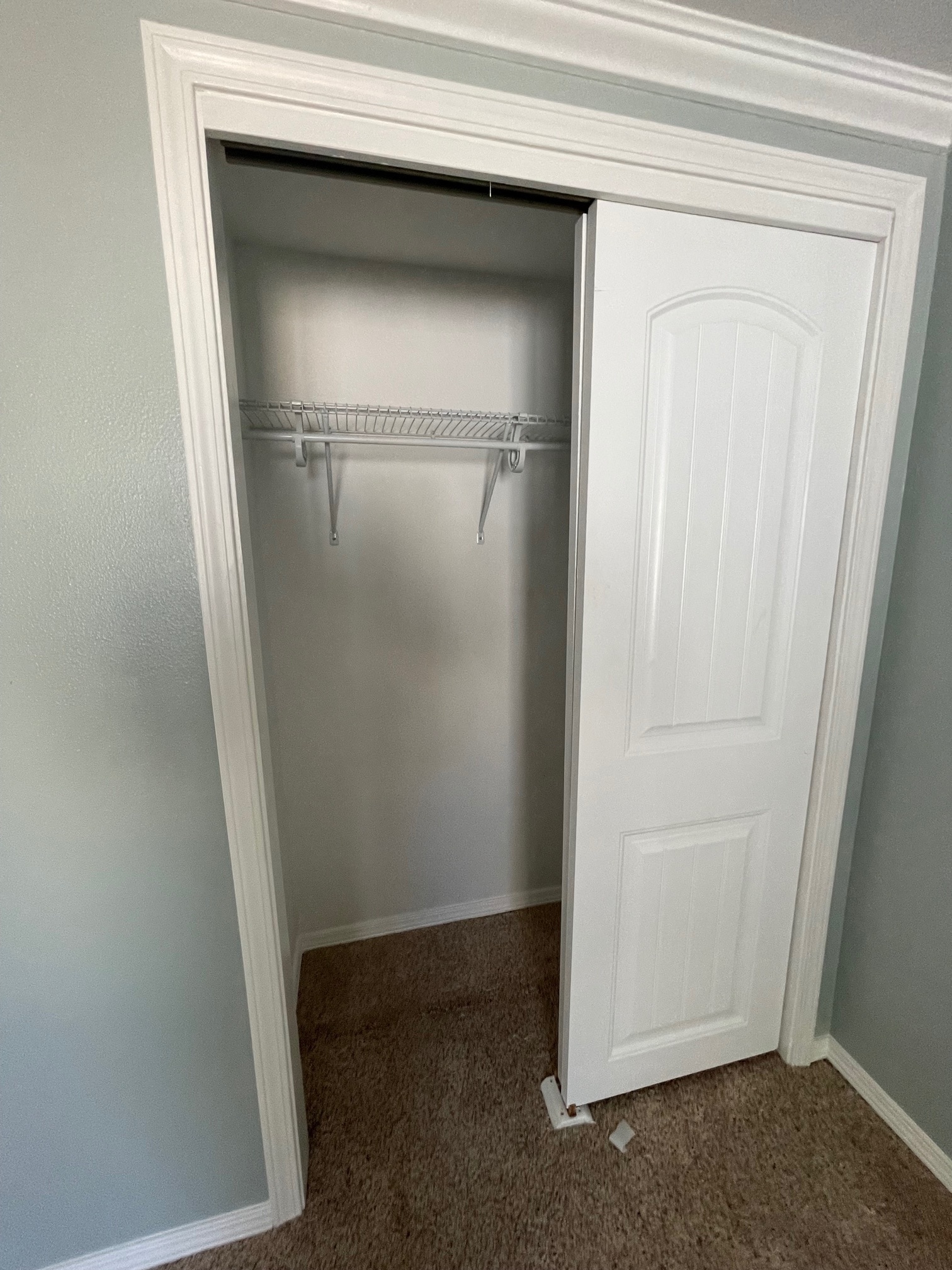 Closet - 226 Viro Cir