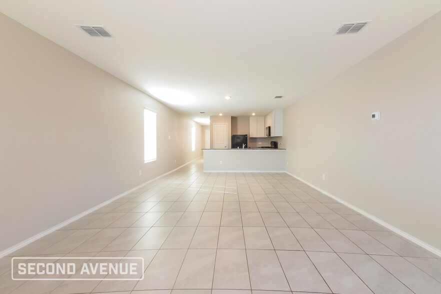 Building Photo - 2421 Eldor Wy