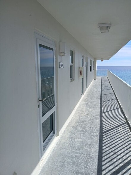 Building Photo - 3101 S Ocean Blvd