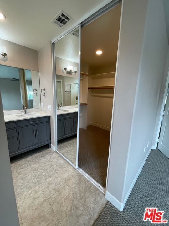 Building Photo - 30359 Savannah Oaks Dr