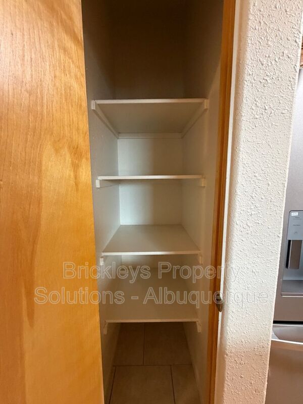 Building Photo - 1612 3rd St SW