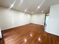Building Photo - 843 Hayworth Ave