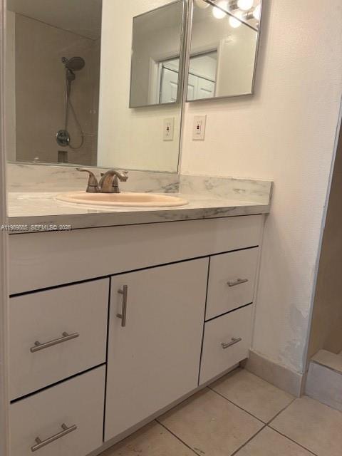 Building Photo - 8000 N Nob Hill Rd