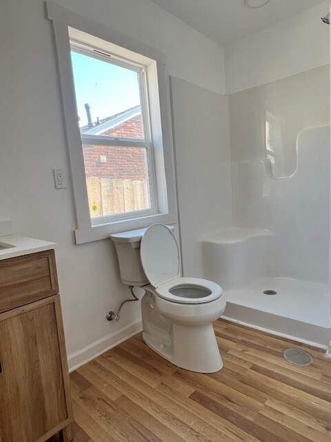 Building Photo - 229 E Washington St