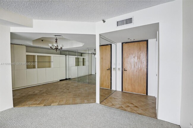 Building Photo - 19707 Turnberry Way