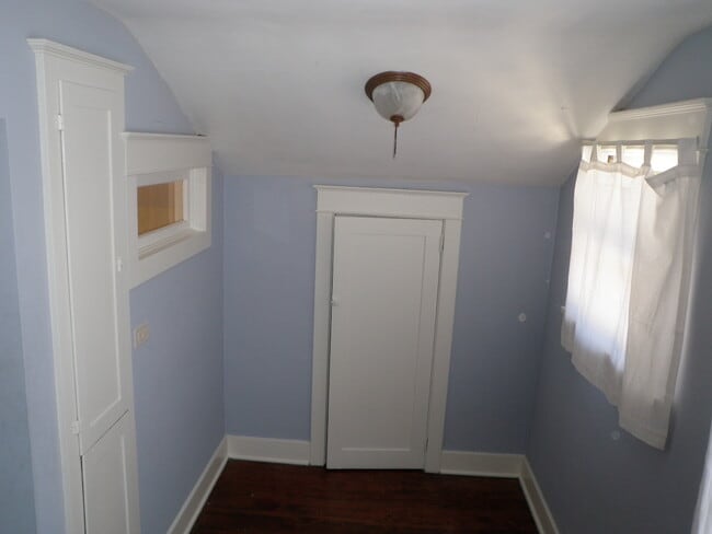 Building Photo - 5046 NE Mallory Ave