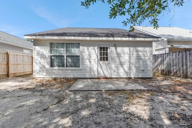 Building Photo - 139 Wildflower Ln