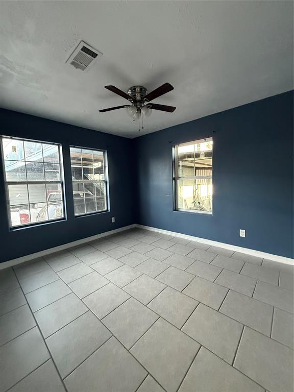Building Photo - 2518 1/2 Ivy St
