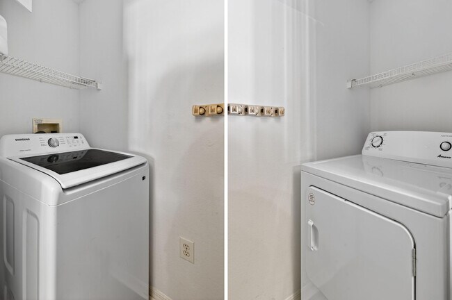 Building Photo - 2804 Sarento Pl