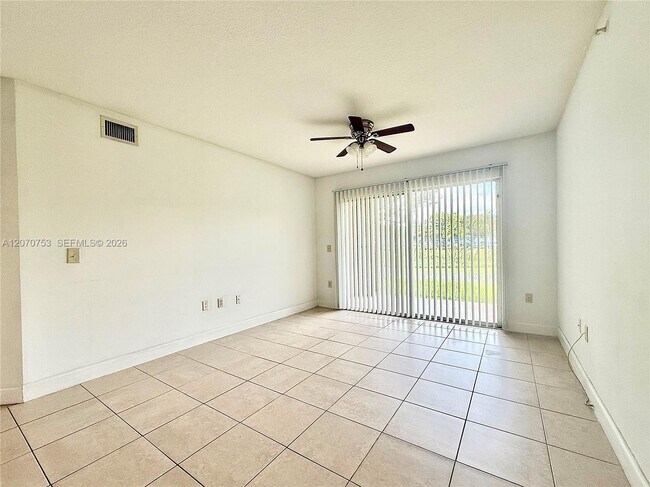 Building Photo - 4171 San Marino Blvd