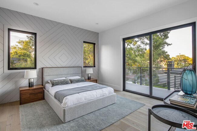 Building Photo - 17341 Amina Pl