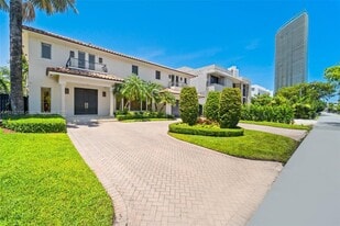 Building Photo - 275 189th Ter