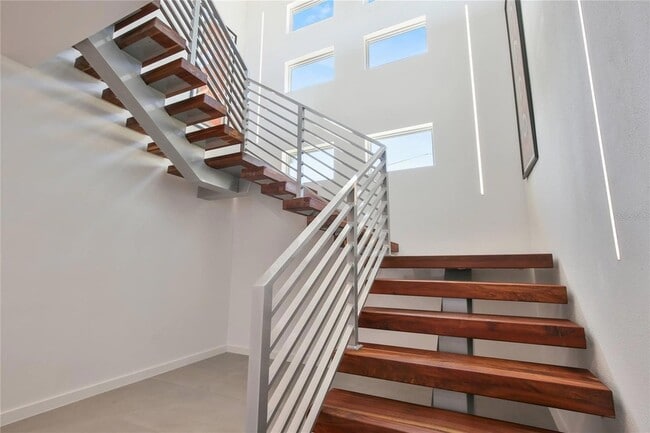 Building Photo - 3939 Higel Ave