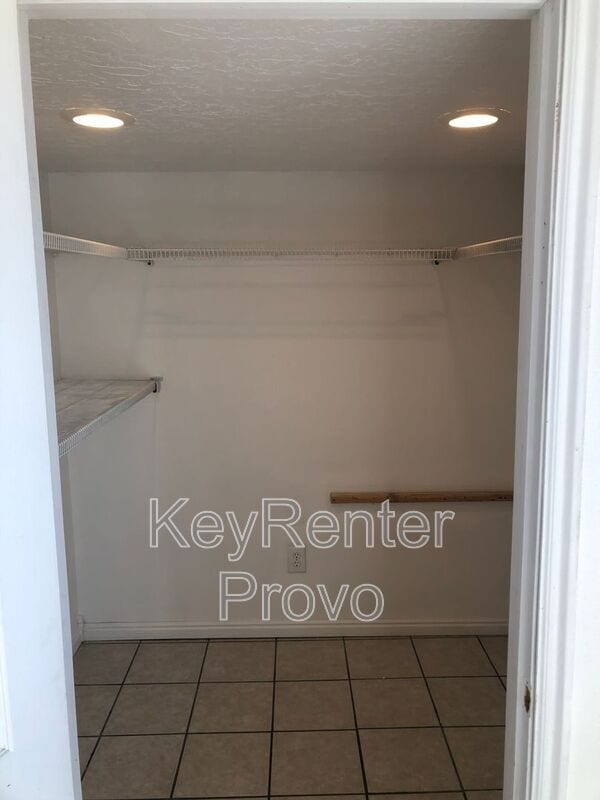 Building Photo - 852 S Slate Canyon Dr