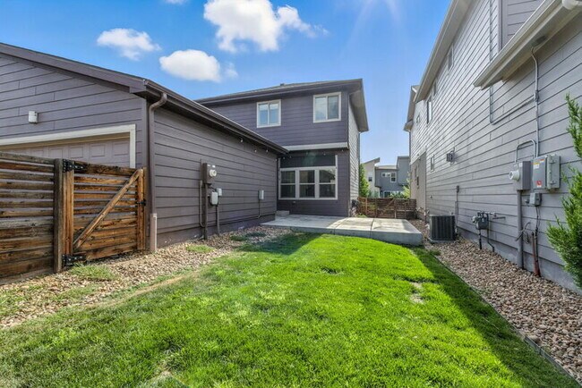 Building Photo - 6619 Mariposa Ct
