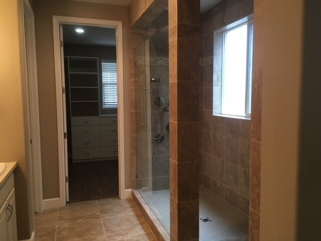 Building Photo - Coming soon! Large Open Floor Plan House i...