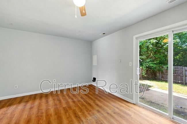Building Photo - 3512 Bancroft Dr
