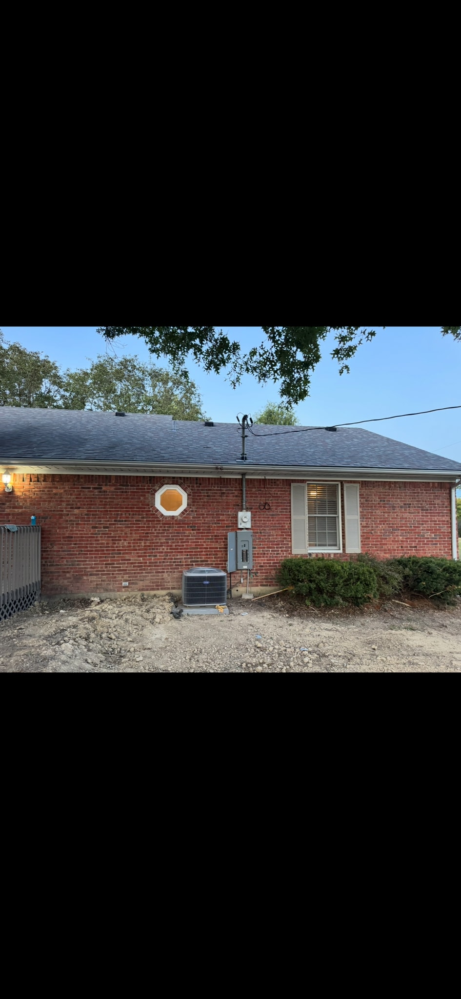Building Photo - 165 Humphrey Ln