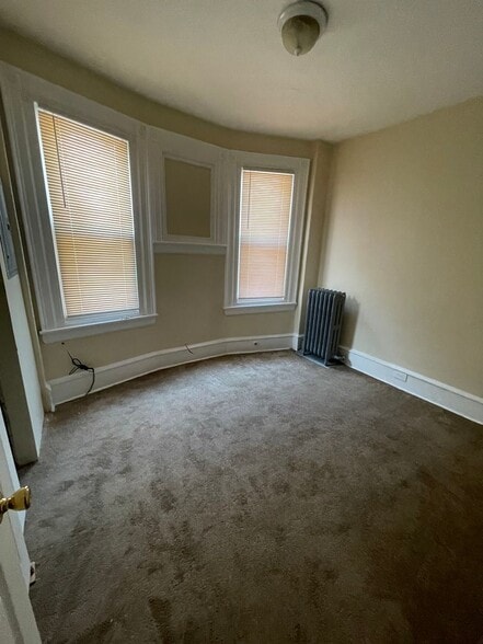 Building Photo - 4732 D St