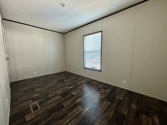 Building Photo - 2101 Ladnier Rd