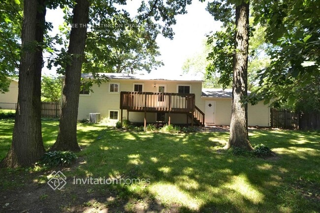 Building Photo - 7939 Edgewood Ct