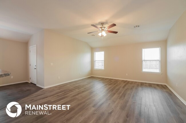 Building Photo - 4405 Windgate W Rd