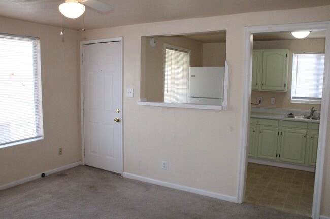 Building Photo - *MOVE IN SPECIAL-HALF OFF!* - Upstairs 1 Bedroom, 1 Bathroom Unit in Antioch with Yard and Storag...