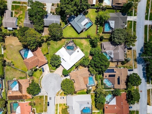 Building Photo - 2715 Montague Ct E