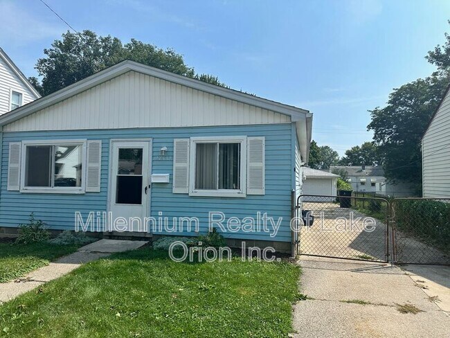 Primary Photo - 27532 O'Neil St