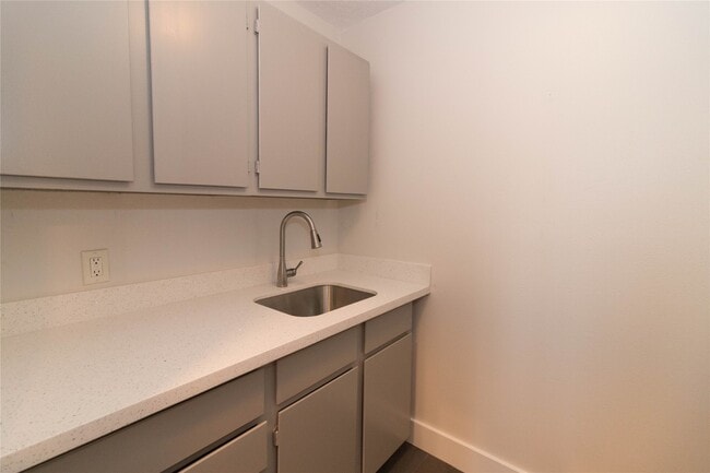 Building Photo - 1318 Ragsdale Ln