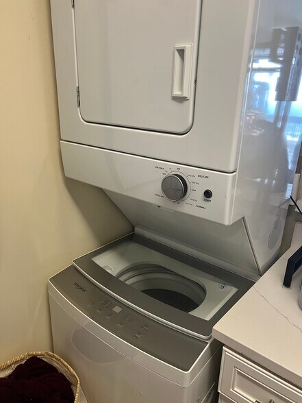 Building Photo - 5505 Seminary Rd