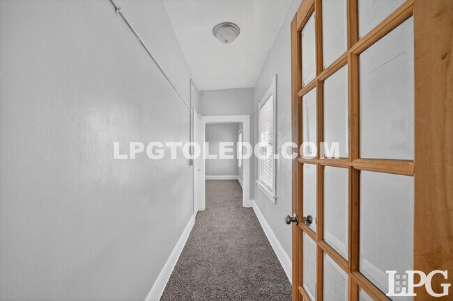 Building Photo - 1734 Arlington Ave