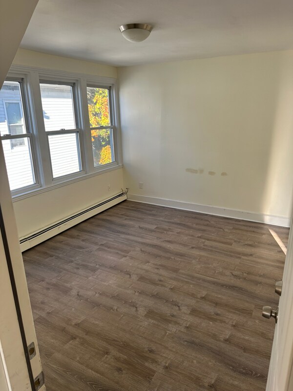 Building Photo - 106 Taylor St