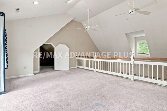 Building Photo - 56 Holland Rd