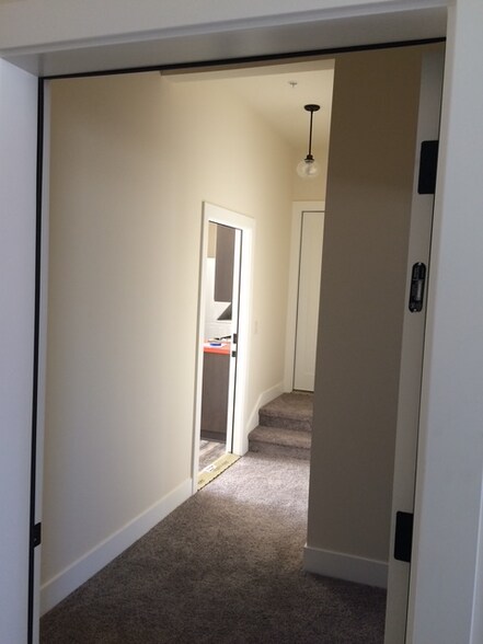 Building Photo - 2016 NW Main St