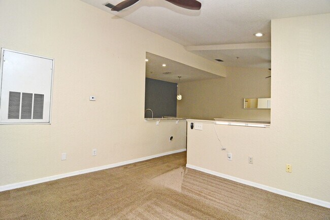 Building Photo - 864 Grand Regency Pointe