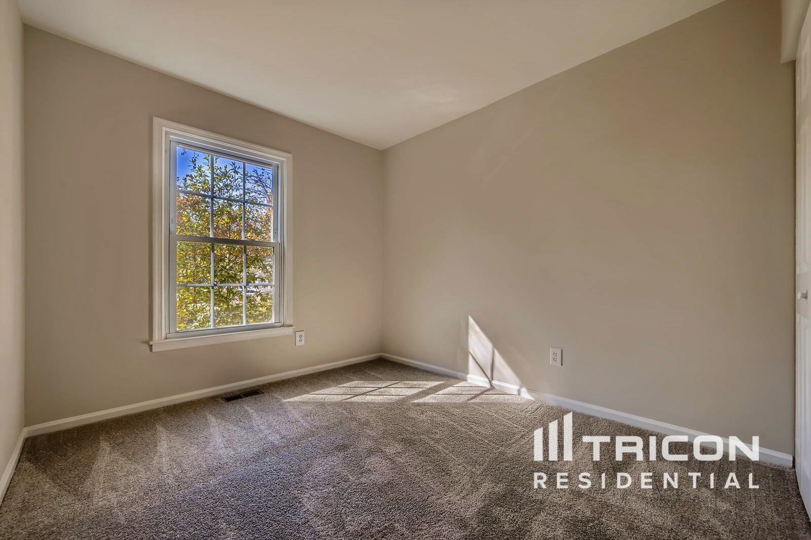 Building Photo - 337 Wye Mill Ct