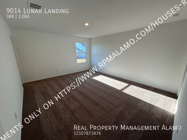 Building Photo - 9014 Lunar Lndg