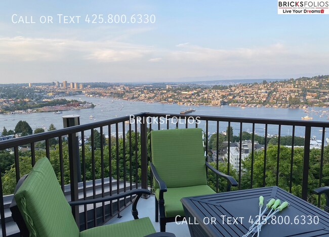 Building Photo - Wake Up to Lake Union – Tudor Home in Prim...