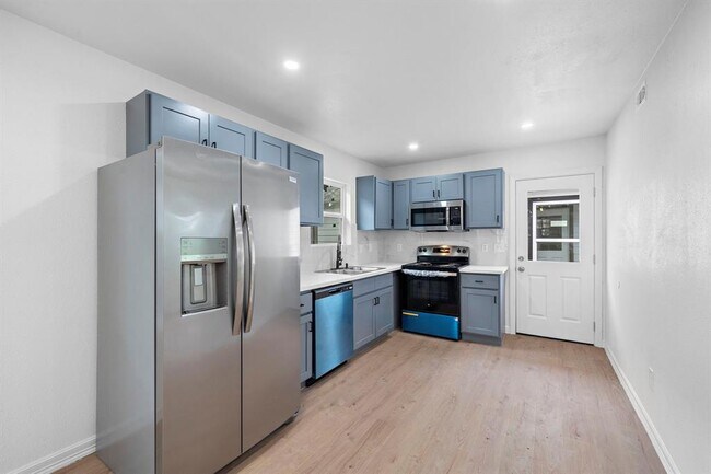 Building Photo - 3521 McIlhenny St
