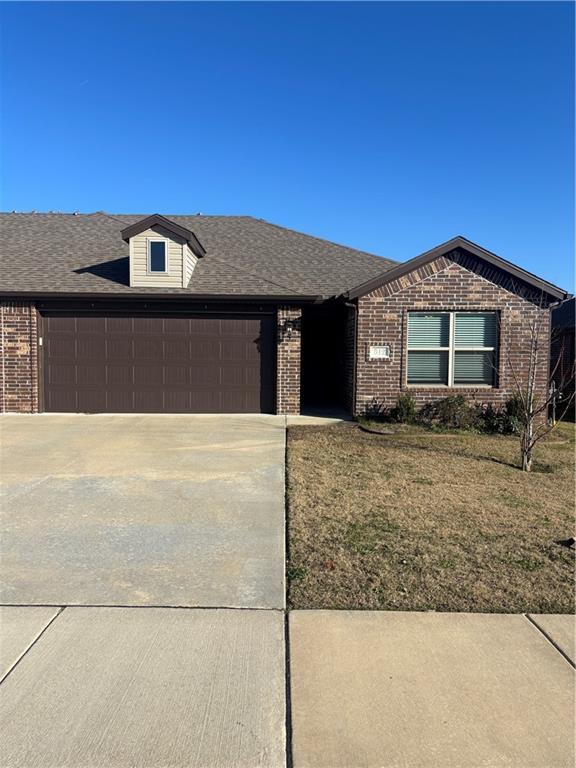 Primary Photo - 512 Vee St