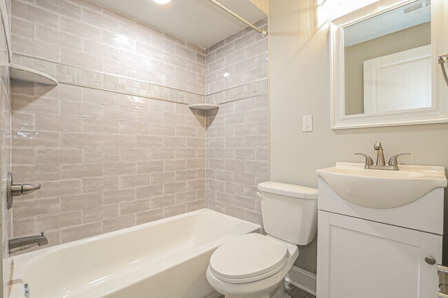 Building Photo - 1400 S 24th St